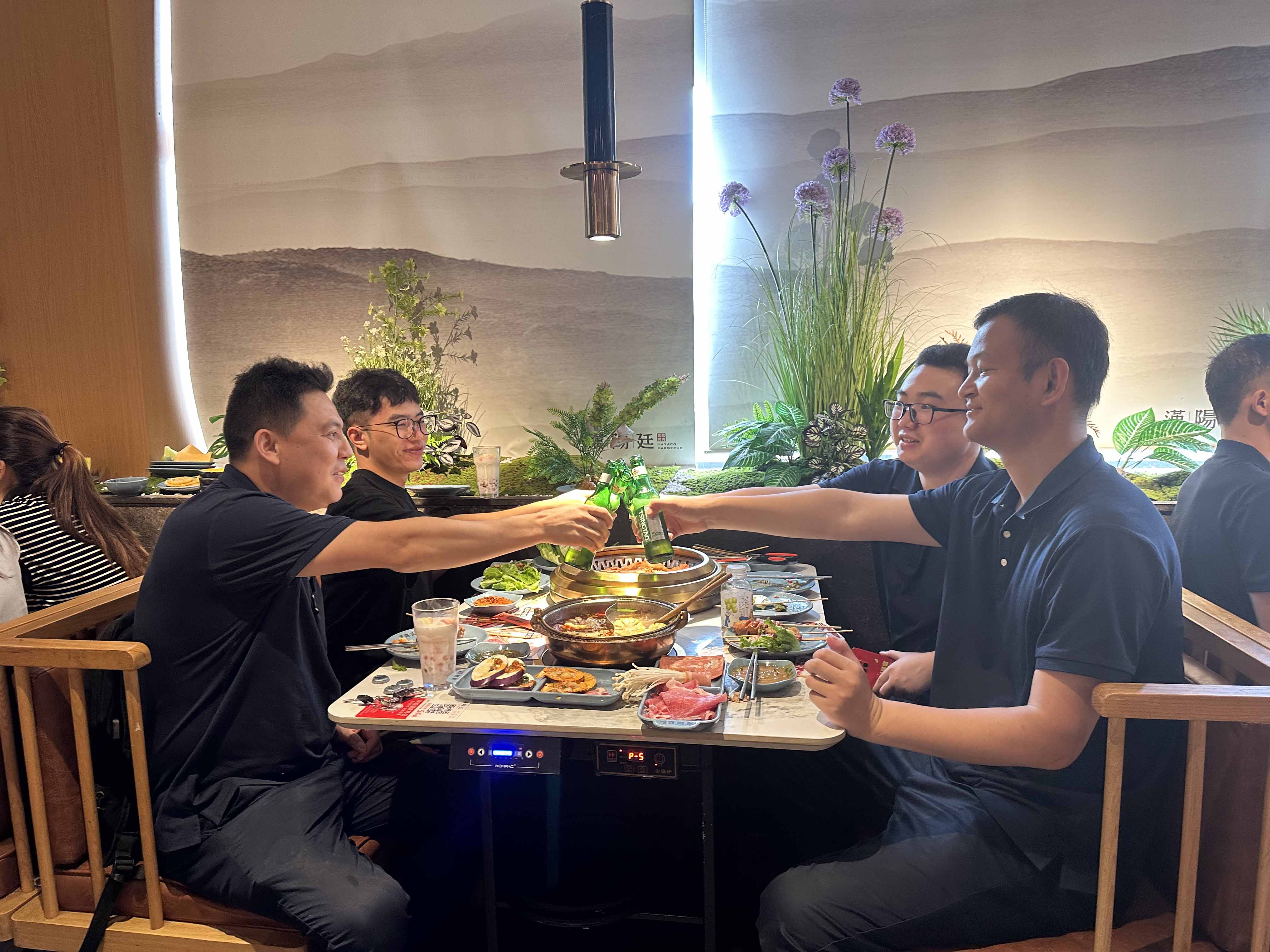 久信達(dá)科技公司員工齊聚光明區(qū)蠄蜍石，開啟活力爬山之旅暨團(tuán)建活動(圖5)